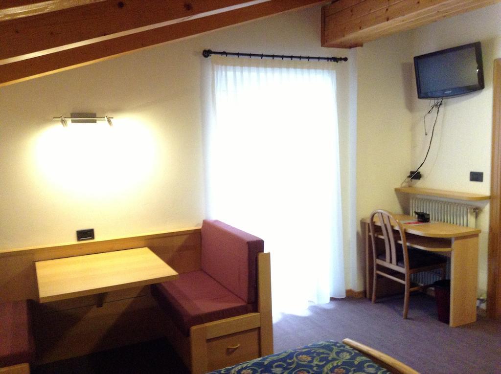Hotel Ai Pini 비고디파사 외부 사진