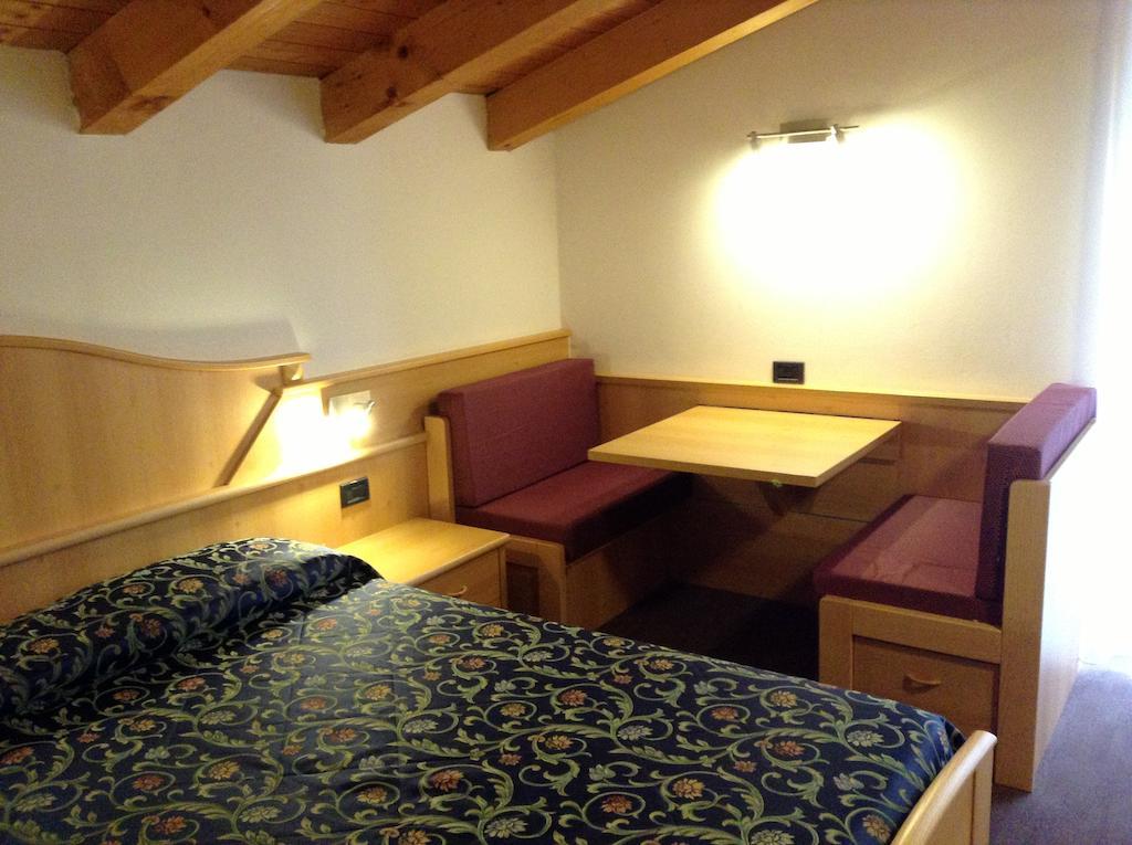 Hotel Ai Pini 비고디파사 외부 사진