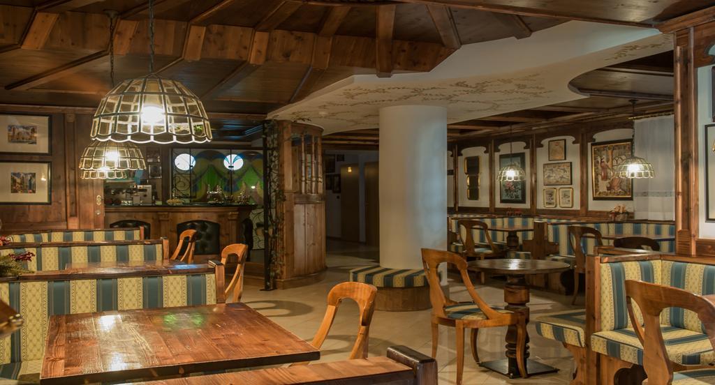 Hotel Ai Pini 비고디파사 외부 사진