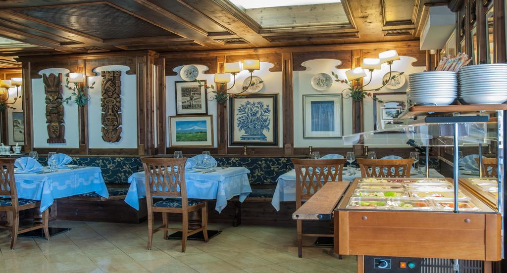 Hotel Ai Pini 비고디파사 외부 사진