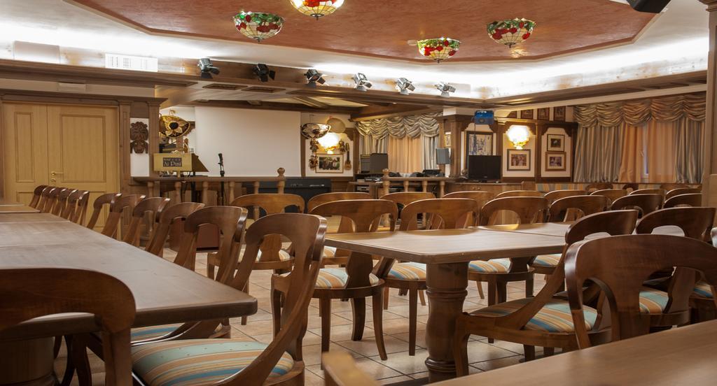 Hotel Ai Pini 비고디파사 외부 사진
