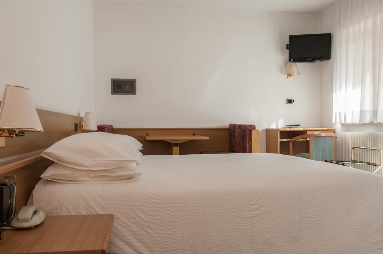 Hotel Ai Pini 비고디파사 외부 사진